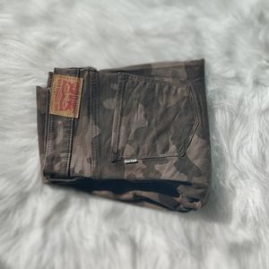 Levis 311 shaping skinny jeans